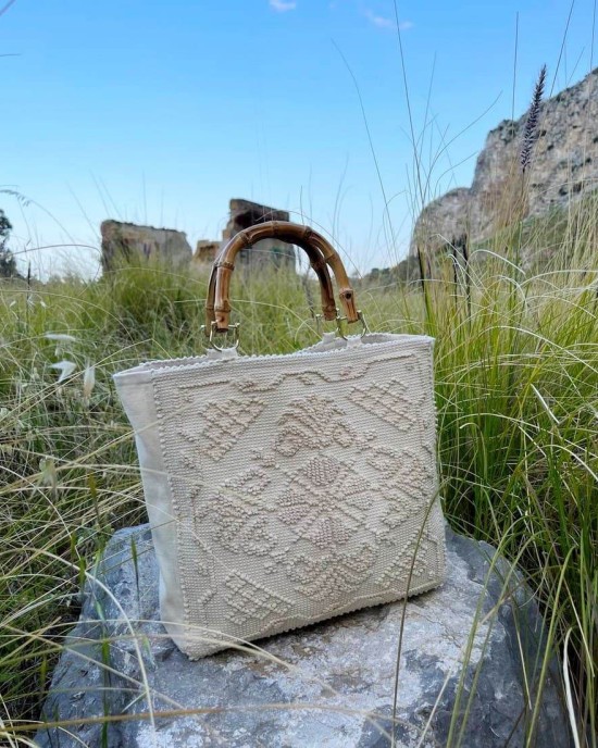 IL GENNARGENTU Borsa Sarda Bamboo Ecru